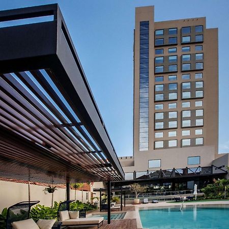 Novotel Santa Cruz De La Sierra Eksteriør billede